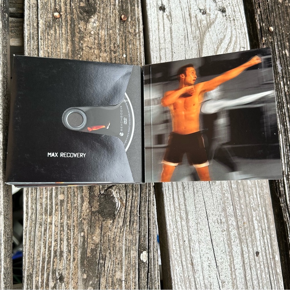 Beachbody Insanity DVD Set (1 DVD missing) - Picture 12 of 16